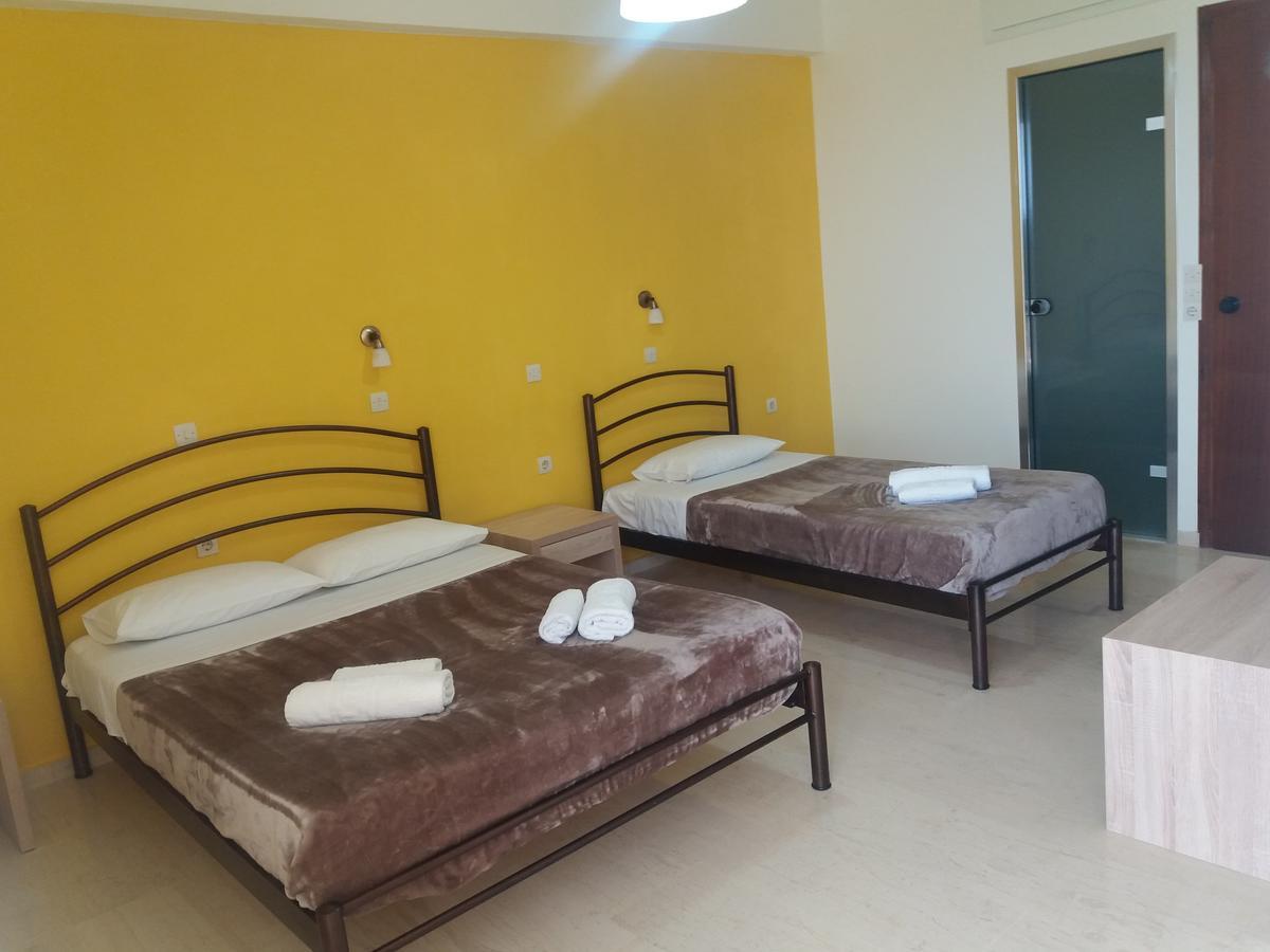 Nikos & Anna Rooms 罗达奇诺 外观 照片